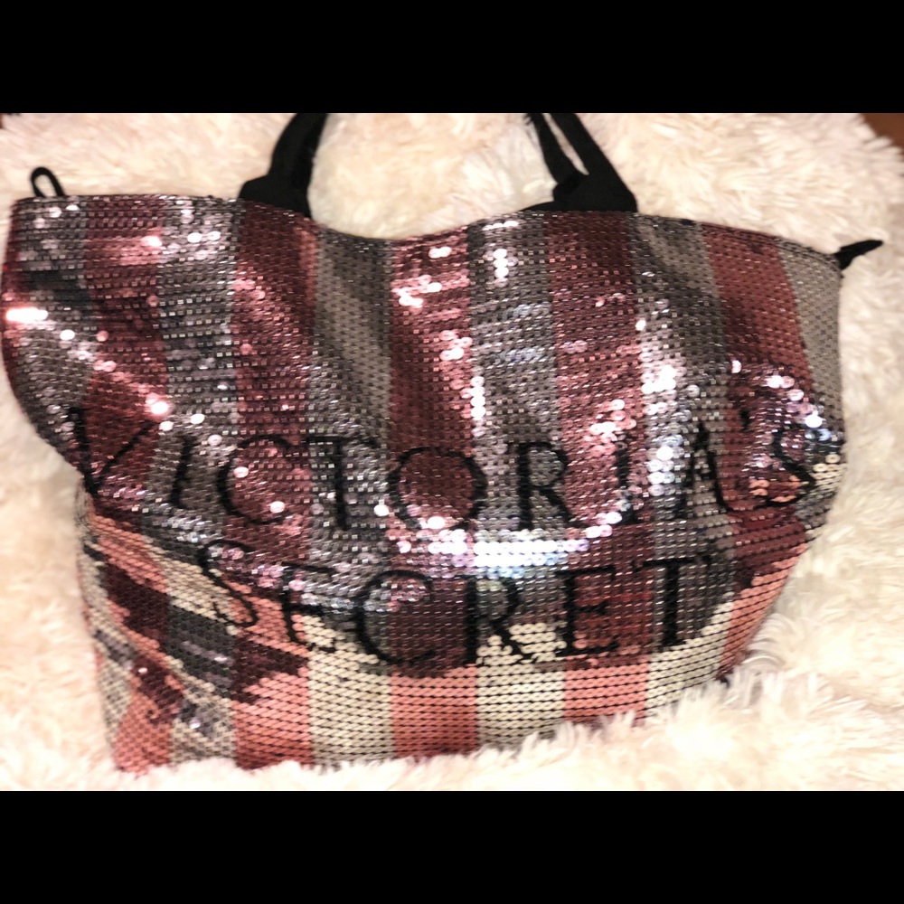 💖Sequined Victoria Secret Tote! 🎀